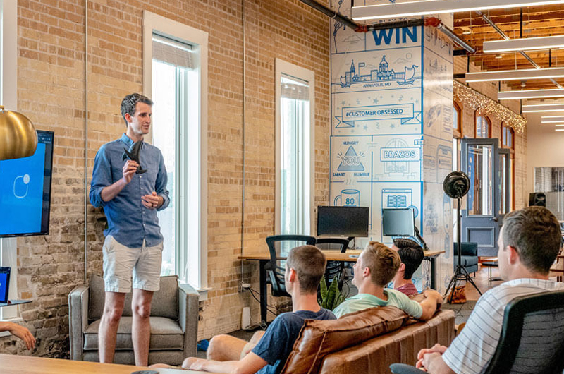 ربط الصفحات العامة بالتشغيل